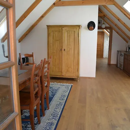 Statek Krkavci Hora Farm stay Nizbor