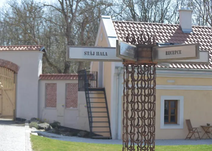 Statek Krkavčí Hora Farma Nizbor